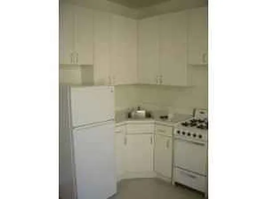 Rented by Standard Realty | media 32