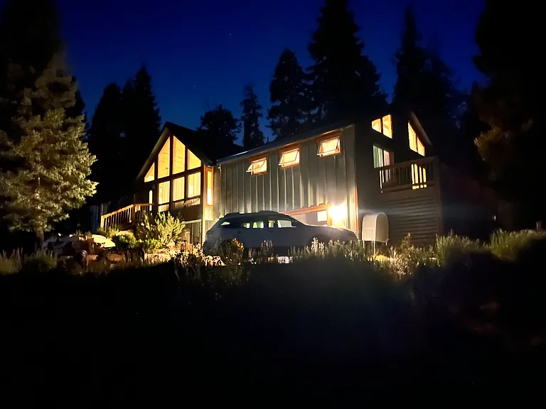 95 Saint Moritz Way — Photo 3