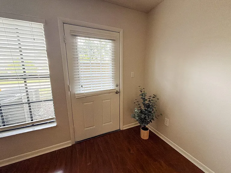208 S Habana Ave #208B — Photo 9
