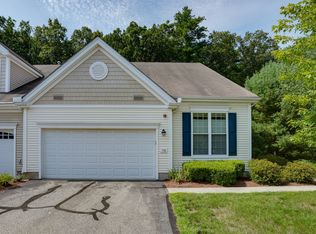 36 Arbor Glen Dr UNIT 36, Stow, MA 01775