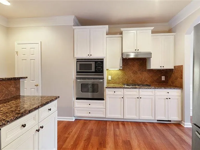 10467 Holliwell Ct — Photo 13