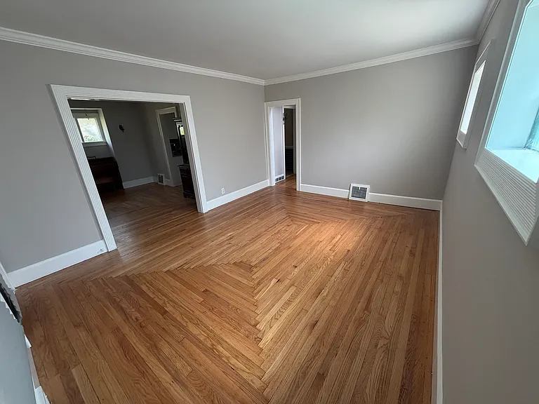 1447 Humbolt Ave — Photo 6