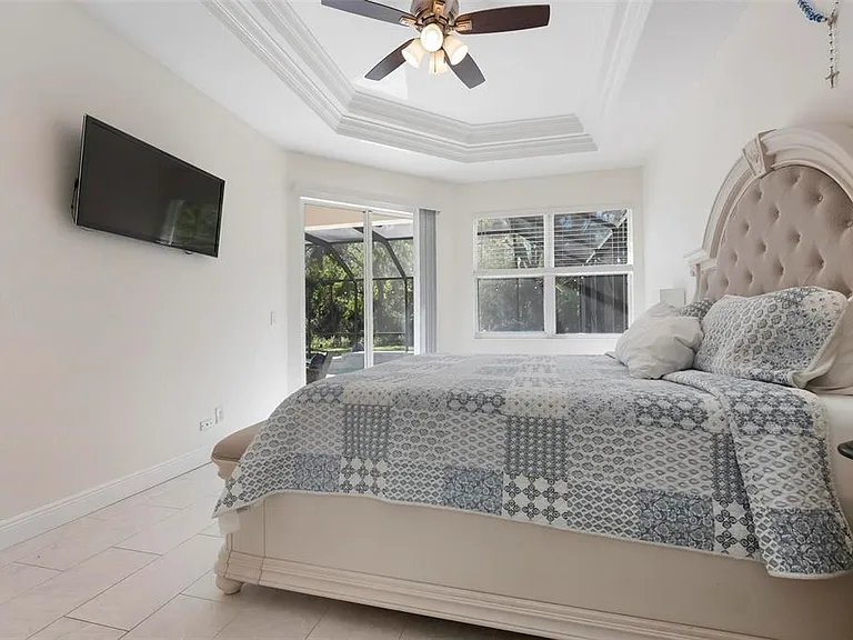 404 Golden Harbour Trl — Photo 24