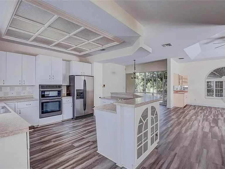 2208 Hampstead Ct — Photo 22