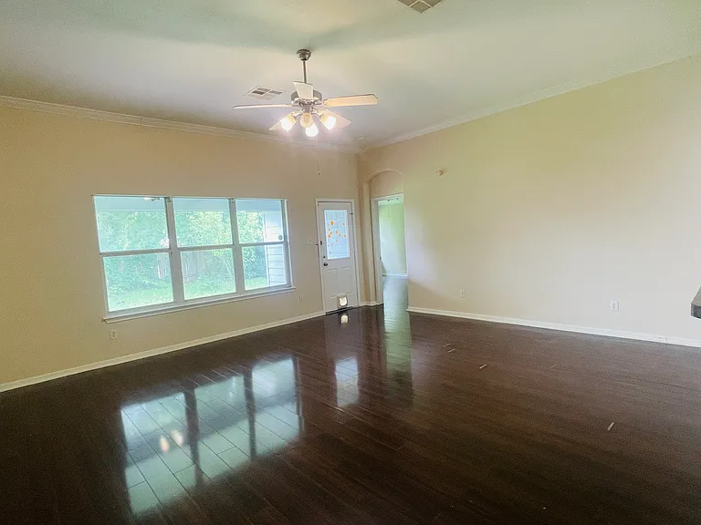 6805 Cromarty Ln — Photo 5