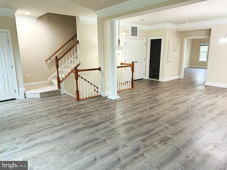 343 Community Center Ave — Photo 5