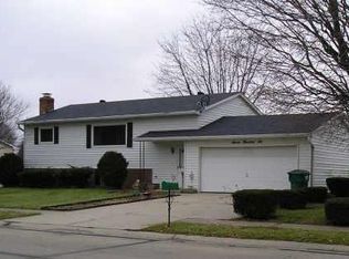 706 S Powhatan Dr, Indianapolis, IN 46231