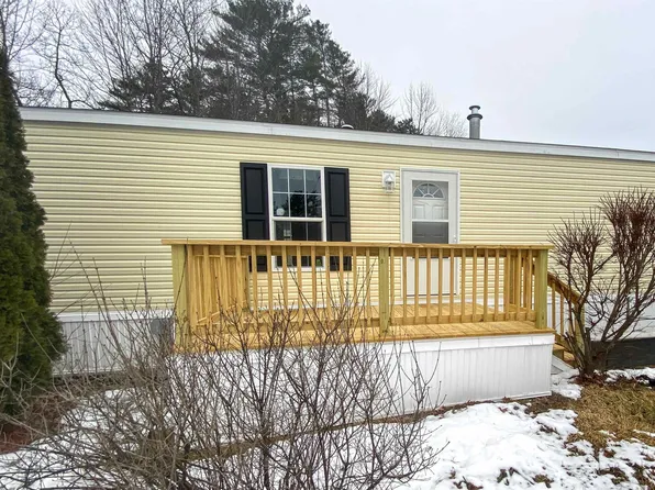1 Cedar Lane, Lee, NH 03861