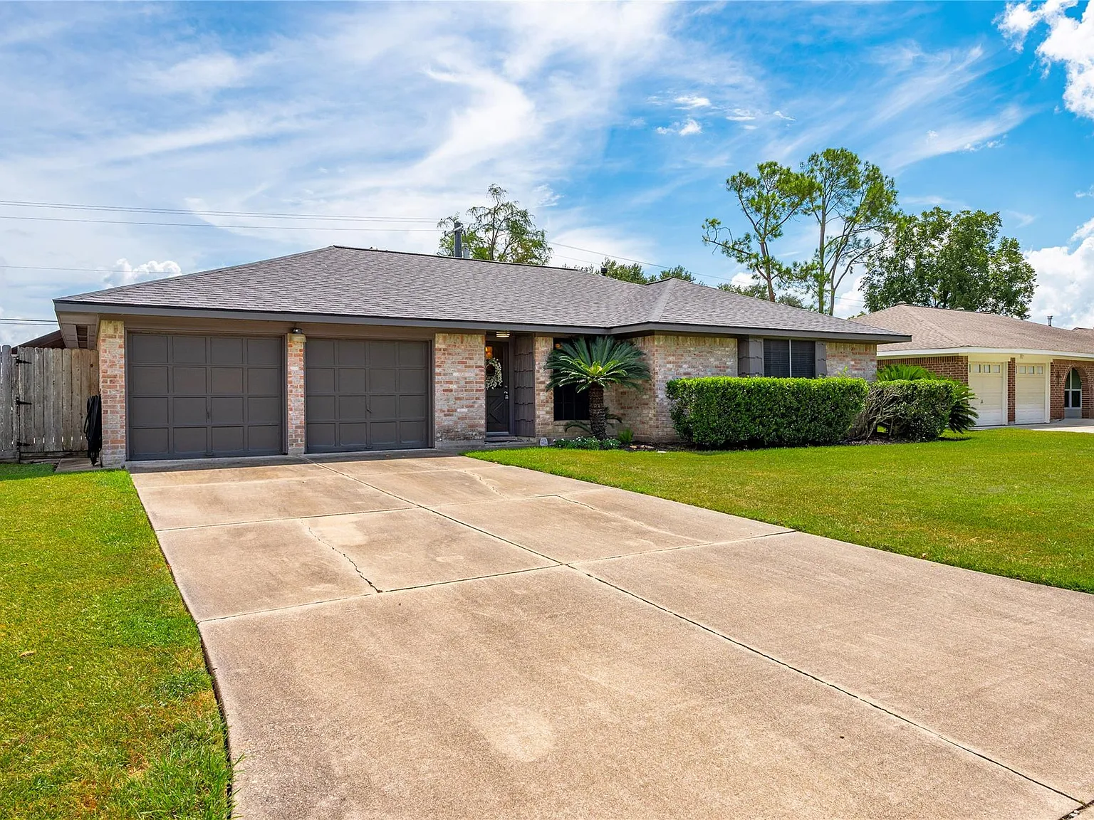 3 bed, 2.0 bath, 1601 sqft, $2,275 — Photo 1