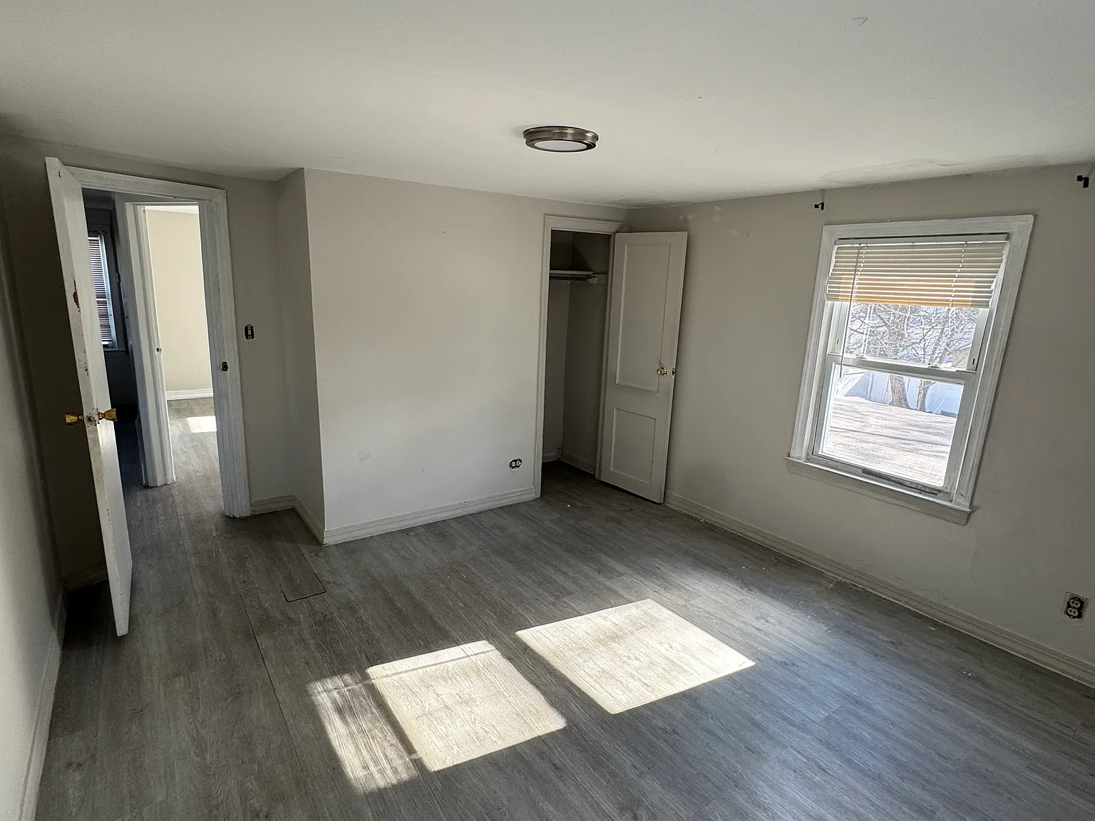 21 Howard St — Photo 4