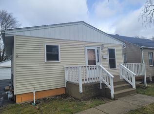 1038 Superior St, Aurora, IL 60505