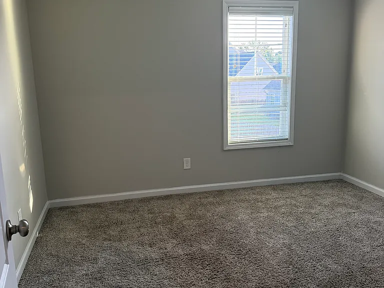 482 Weston Woods St — Photo 34