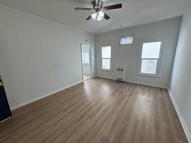 4226 W Adams Blvd #103 — Photo 4