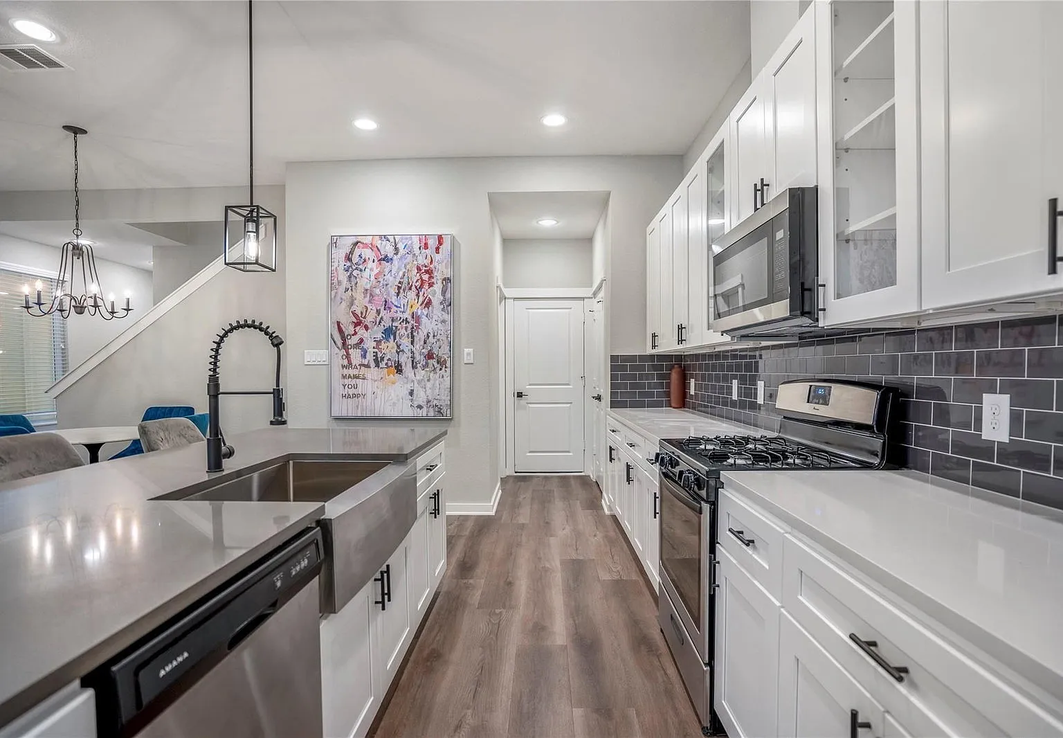 3 bed, 2.5 bath, 1436 sqft, $2,075 — Photo 4