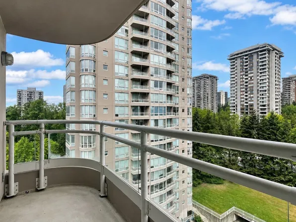 9623 Manchester Dr #1108, Burnaby, BC V3N 4Y8