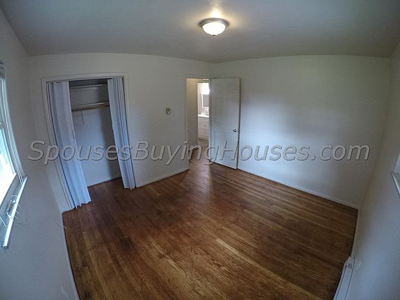 3rd image of 2935 E Epler Ave