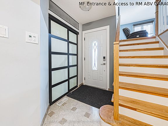 3rd image of 4322 Waterford Cres