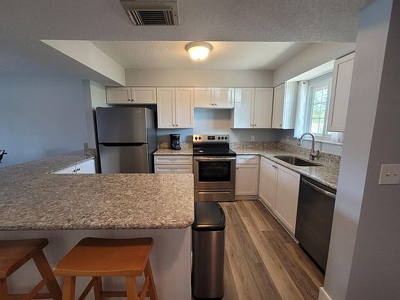 4th image of 1104 Ocean Marina Dr