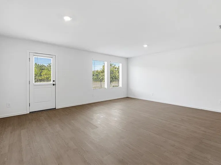 1225 Orion St — Photo 4