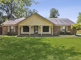 4107 Royalcrest Dr, Memphis, TN 38115