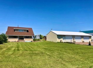 413 Central Ave, Stanford, MT 59479