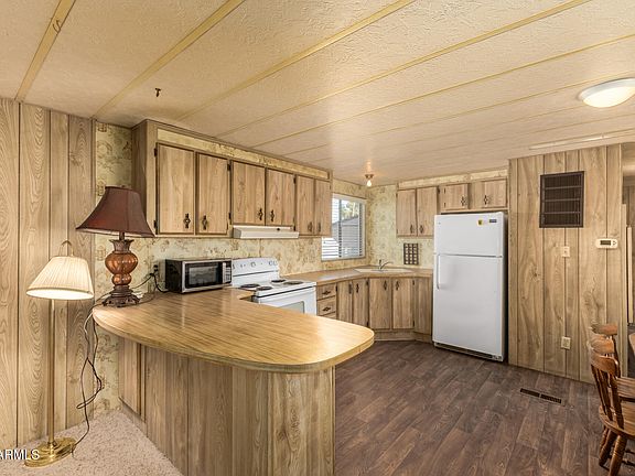 4th image of 10955 N 79TH Avenue #144