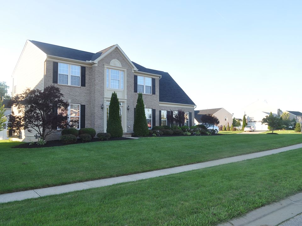 1st image of 5000 Autumnwood Ln