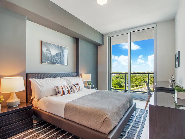 3900 Biscayne Blvd #811 — Photo 9