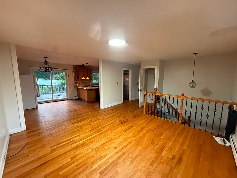 1 Pearsall Dr — Photo 4