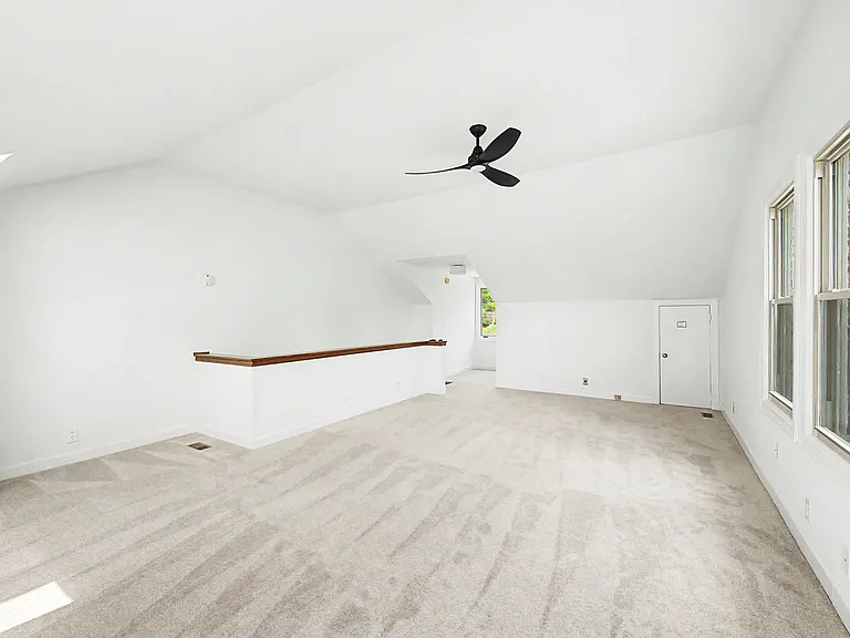 126 Forest Place Cir — Photo 44