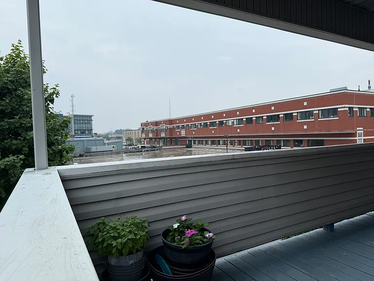 24 South St — Photo 12