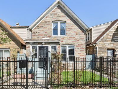 3346 W Iowa St, Chicago, IL, 60651