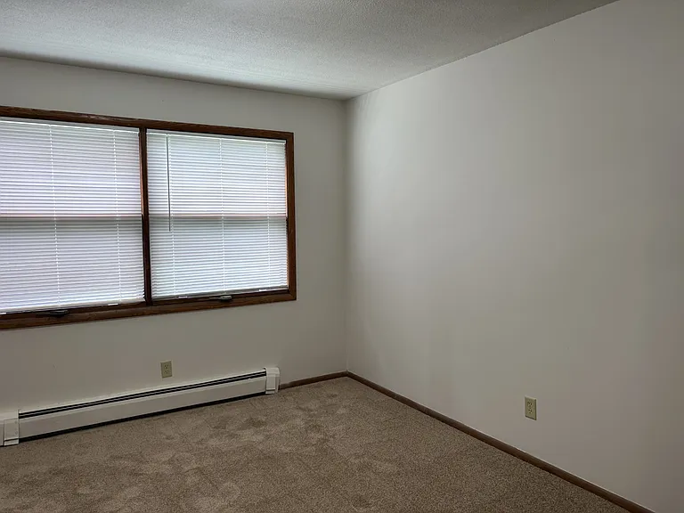 1912 Stevens Ave #202 — Photo 8