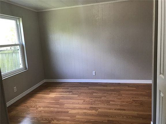 3rd image of 11808 Garden Gate Dr