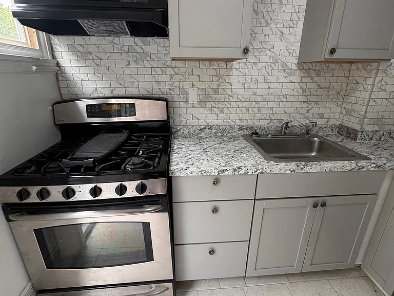46 N Gilmore Blvd — Photo 19