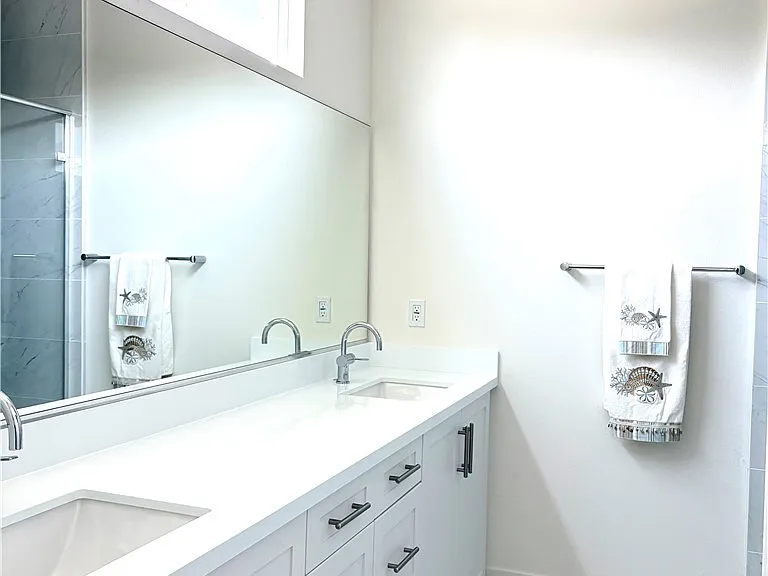 7268 Ellington Dr — Photo 21