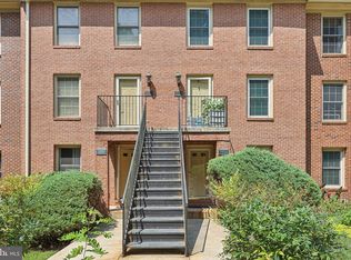 7914 Stable Way #7914, Potomac, MD 20854
