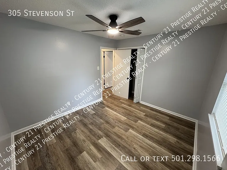 305 Stevenson St — Photo 10