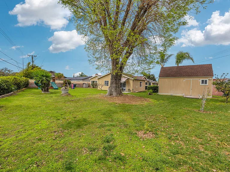 9302 Tina Way — Photo 21