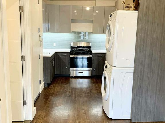 2nd image of 211 Spencer St #5