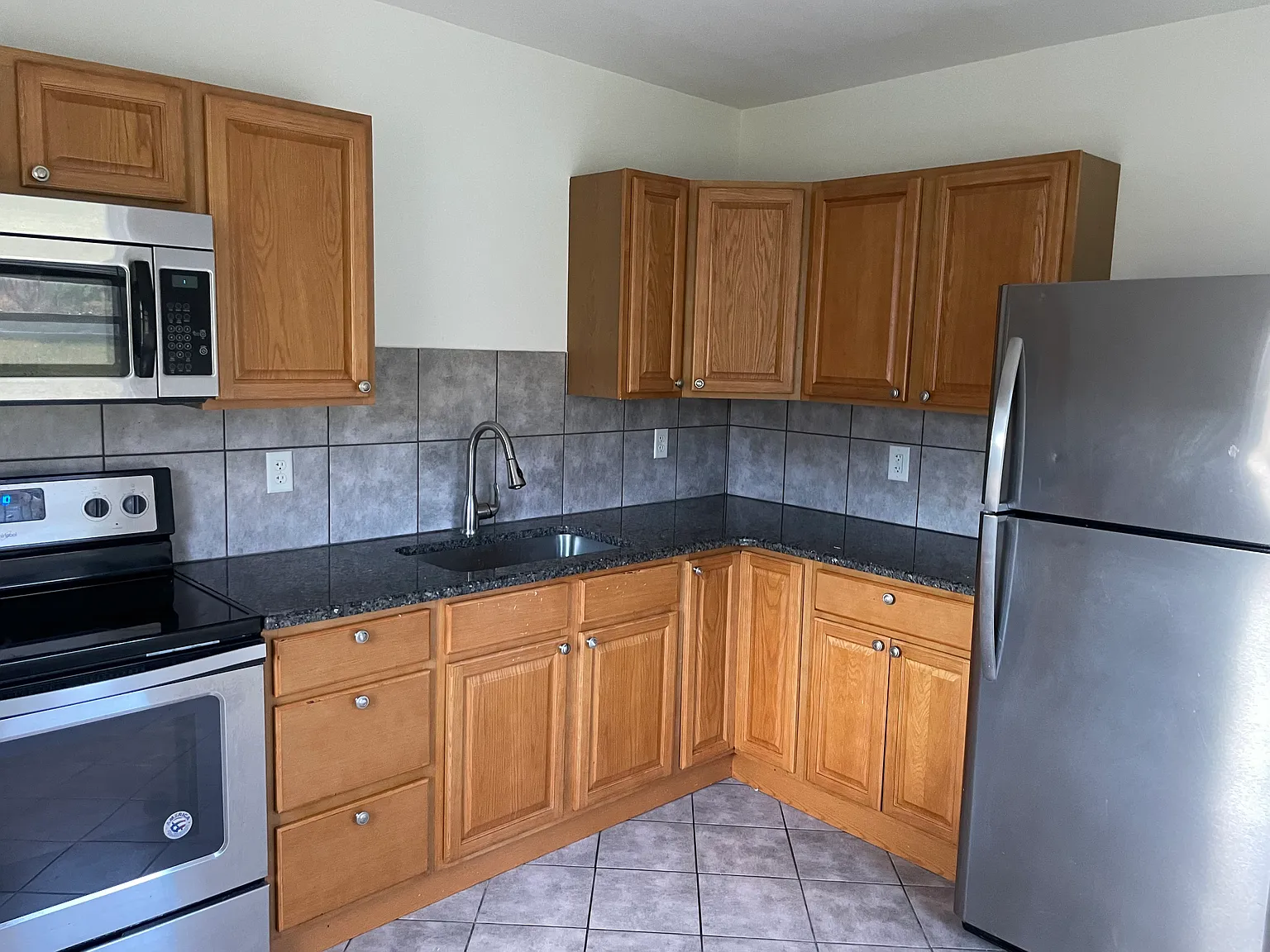 5384 Old Carriage Rd — Photo 2