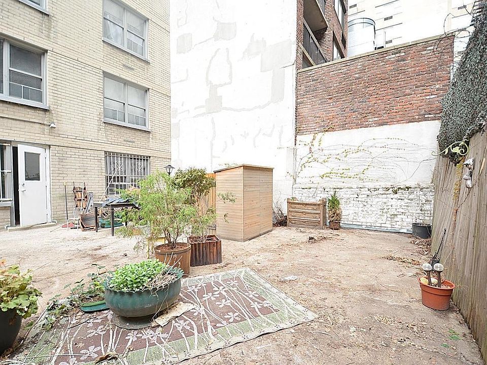 1st image of 511 E 80th St Lobby 1D