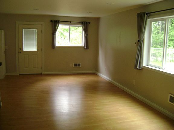 2nd image of 3544 Haynie Rd