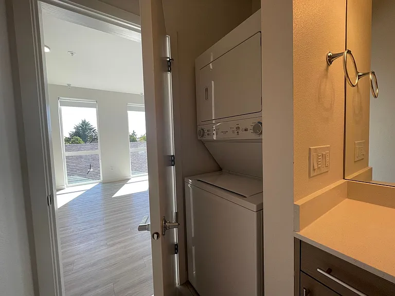6080 SE 84th Ave #301B — Photo 13