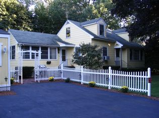 4 Pleasant St, Billerica, MA 01821