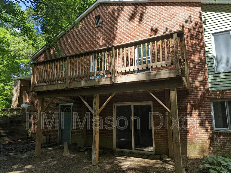 944 Fern Trl — Photo 22