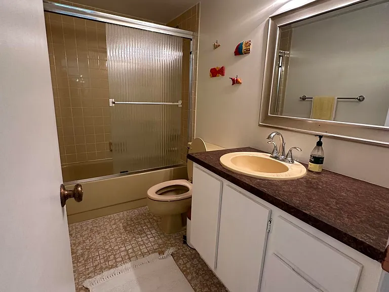 141 SE 3rd Ave #203 — Photo 27