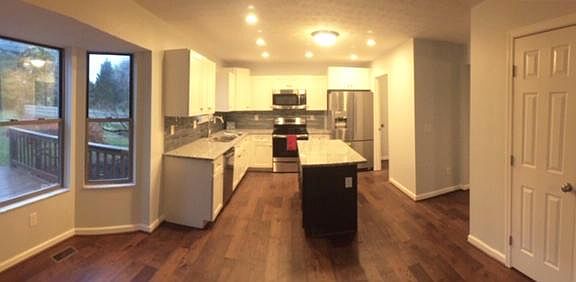 4th image of 3245 Longridge Way