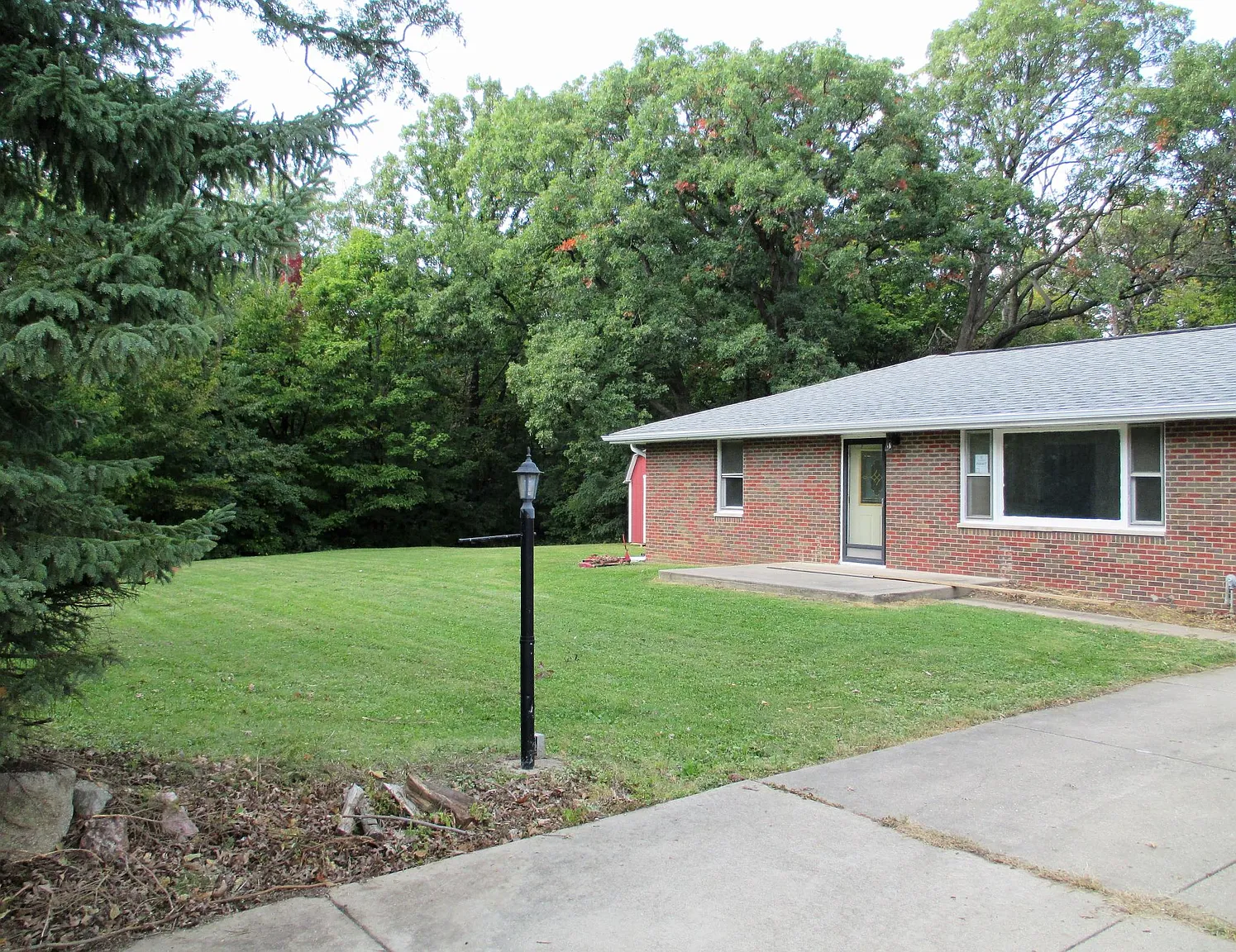217 Duever Ln photo 1