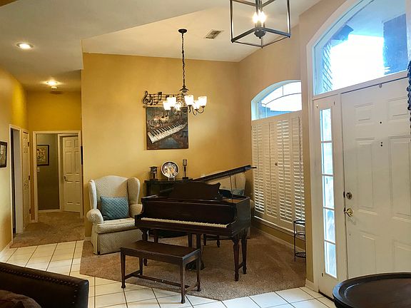 4th image of 2628 Dogwood Ln